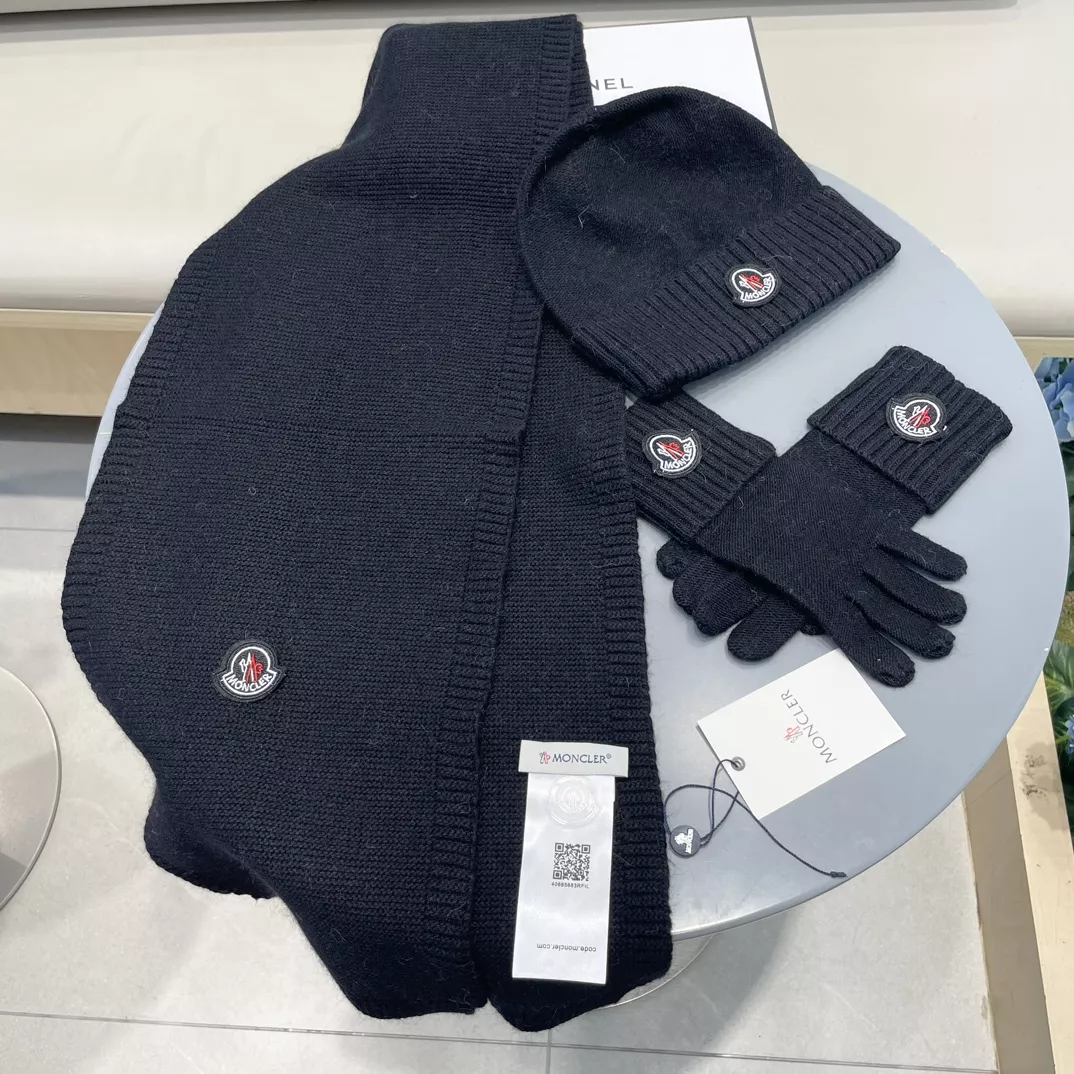 moncler hat and echapres and glove set s_12733454